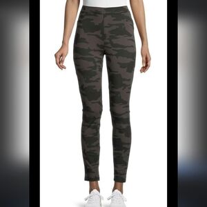 Sanctuary Slim Pant Jegging In Mink Camo Pull On Size Medium Petite